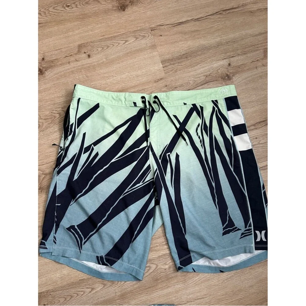 Hurley Board Shorts Green and Light Blue Men's Swim Trunks Pair Size 40 XL